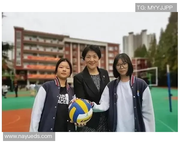 杨磊专访:从青涩少年到排球明星的奋斗与成长之路 杨磊专访:从青涩少年到排球明星的奋斗与成长之路