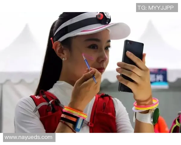 闪耀足球明星夜光手环点亮你的运动激情与时尚风潮 闪耀足球明星夜光手环点亮你的运动激情与时尚风潮